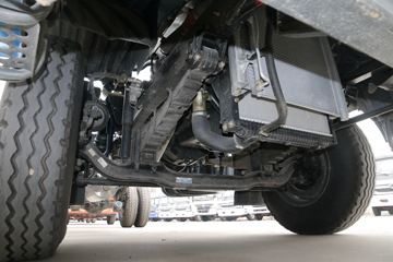 �������ó� ����п� 160���� 4X2 6.75����ʽ�ػ���ͼƬ