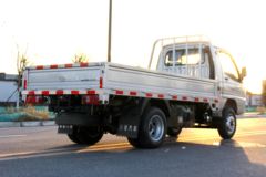 唐骏欧铃 赛菱F3 1.5L 108马力 汽油/CNG 3.08米单排栏板微卡(ZB1036ADC3V)
