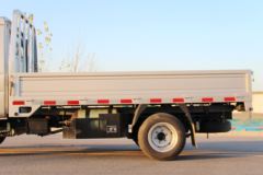 唐骏欧铃 赛菱F3 1.5L 108马力 汽油/CNG 3.08米单排栏板微卡(ZB1036ADC3V)