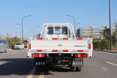 唐骏欧铃 赛菱A7 1.5L 108马力 汽油 3.48米排半栏板微卡(ZB1030BPC5V)
