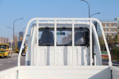 唐骏欧铃 赛菱A7 1.5L 108马力 汽油 3.48米排半栏板微卡(ZB1030BPC5V)