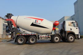 青岛解放底盘&nbsp;混凝土搅拌车外观                                                图片