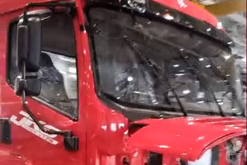 青岛解放 JK6 7.7米载货车