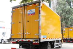 陕汽商用车 轩德E9 4.5T 4.1米单排纯电动冷藏车(SX5041XLCBEV331S)91.1kWh 陕汽商用车 轩德E9 4.5T 4.1米单排纯电动冷藏车(SX5041XLCBEV331S)91.1kWh