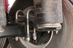 中集华骏 13米三桥小鹅颈仓栅式半挂车