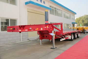 中集华骏  9.5米三桥大鹅颈自卸半挂车