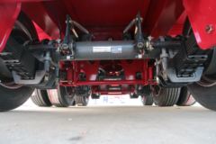 中集华骏  9.5米三桥大鹅颈自卸半挂车