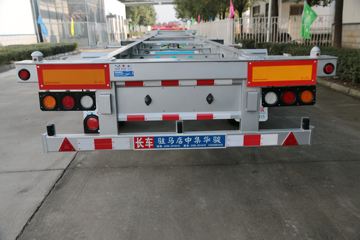 45英尺系列&nbsp;集装箱式半挂车外观图片