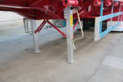 中集华骏 13米骏龙L400栏板半挂车