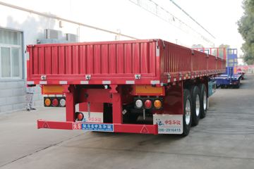 中集华骏 13米骏龙L400栏板半挂车