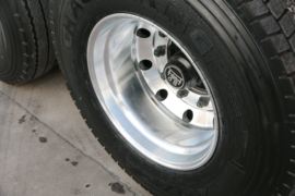 13米系列&nbsp;栏板式半挂车底盘图片