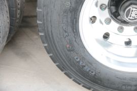 13米系列&nbsp;栏板式半挂车底盘图片