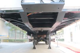 13.75米系列&nbsp;厢式半挂车外观图片