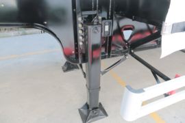 13.75米系列&nbsp;厢式半挂车底盘图片