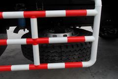 华菱重卡 336马力 8X4 8.5米自卸车(HN3262P34D6M3) 华菱重卡 336马力 8X4 8.5米自卸车(HN3262P34D6M3)