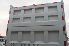 华菱重卡 336马力 8X4 8.5米自卸车(HN3262P34D6M3) 华菱重卡 336马力 8X4 8.5米自卸车(HN3262P34D6M3)