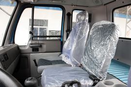 瑞龙&nbsp;载货车驾驶室                                               图片