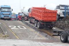 徐工 瑞龙重卡 290马力 6X4 6米自卸车(NXG3251D3AZCL)