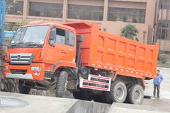 徐工 瑞龙重卡 290马力 6X4 6米自卸车(NXG3251D3AZCL)