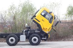 徐工 祺龙重卡 336马力 8X4 8.2米自卸车(NXG3310D3KEL)