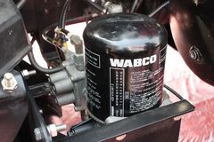 广汽日野 700系列重卡 350马力 6X4 牵引车(高顶)(YC4250SS8PK)