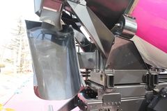 广汽日野 700系列 350马力 6X4 混凝土搅拌车(YC5250GJBFS2PK)