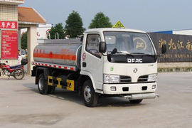 江铃底盘&nbsp;油罐车外观图片