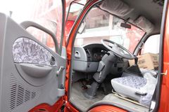 东风 凯普特C中卡 160马力 4X2 6.6米单排栏板载货车(DFA1130L15D7)