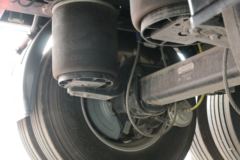 中集华骏 13.75米侧帘厢式运输半挂车
