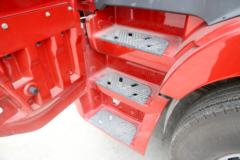 福田 欧曼EST 6系重卡 标载版 280马力 6X2 9.6米栏板载货车(440后桥)(BJ1259VMPKP-AA)