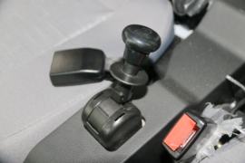 东风凯普特底盘&nbsp;冷藏车驾驶室图片