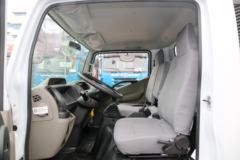 东风 凯普特K6-N 140马力 4X2 4.085米活鱼海鲜厢式冷藏车(顺肇牌(SZP5040XLCEQ1)