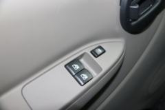 东风 凯普特K6-N 140马力 4X2 4.085米活鱼海鲜厢式冷藏车(顺肇牌(SZP5040XLCEQ1)