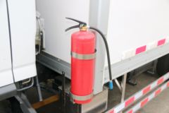 福田 欧马可S3系 143马力 4米单排医疗废物转运车(顺肇牌)(SZP5040XYYBJ9)