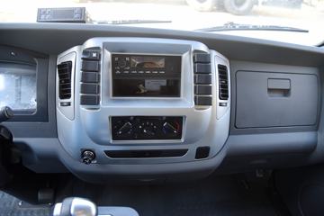 SE7&nbsp;电动冷藏车驾驶室图片