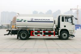 德龙L3000&nbsp;洒水车/喷洒车外观图片