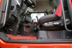 青岛解放 JH6重卡 2019款 智尊版 550马力 6X4牵引车(CA4259P25K2T1E5A80)