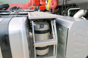 �ൺ��� JH6�ؿ� 2019�� ����� 550���� 6X4ǣ����(CA4259P25K2T1E5A80)ͼƬ