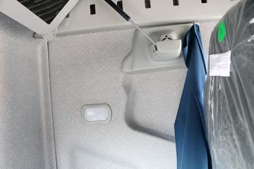 һ����� ��J6P�ؿ� ��ҫ�� 550���� 6X4ǣ����(CA4250P66K25T1A1E5)ͼƬ