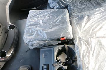 һ����� ��J6P�ؿ� ��ҫ�� 550���� 6X4ǣ����(CA4250P66K25T1A1E5)ͼƬ