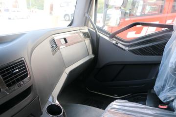 һ����� ��J6P�ؿ� ��ҫ�� 550���� 6X4ǣ����(CA4250P66K25T1A1E5)ͼƬ