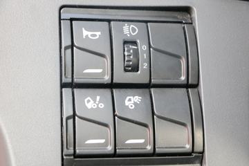 һ����� ��J6P�ؿ� ��ҫ�� 550���� 6X4ǣ����(CA4250P66K25T1A1E5)ͼƬ