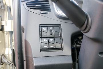 һ����� ��J6P�ؿ� ��ҫ�� 550���� 6X4ǣ����(CA4250P66K25T1A1E5)ͼƬ