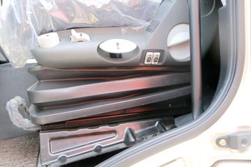 һ����� ��J6P�ؿ� ��ҫ�� 550���� 6X4ǣ����(CA4250P66K25T1A1E5)ͼƬ