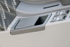 一汽解放 新J6P重卡 荣耀版 550马力 6X4牵引车(CA4250P66K25T1A1E5)