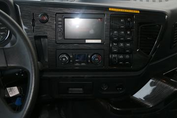 �ൺ��� JH6�ؿ� 375���� 6X4 5.8����ж��ͼƬ