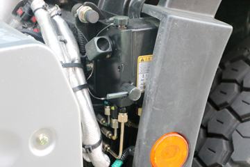 �ൺ��� JH6�ؿ� 375���� 6X4 5.8����ж��ͼƬ