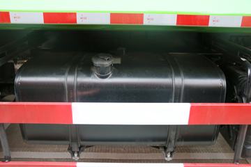 �ൺ��� JH6�ؿ� 375���� 6X4 5.8����ж��ͼƬ