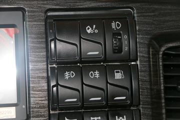 �ൺ��� JH6�ؿ� 430���� 8X4 8.2����ж��ͼƬ