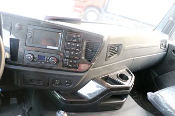 �ൺ��� JH6�ؿ� 430���� 8X4 8.2����ж��ͼƬ